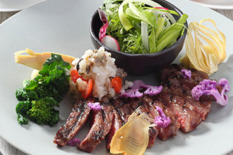知多牛ロース肉のステーキ
